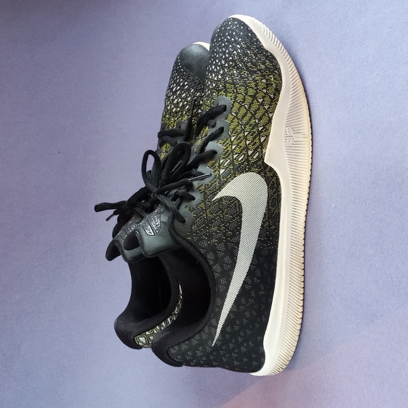 Nike Kobe Mamba Instinct Black/White-Dark Grey Mens Size 14 852473 017